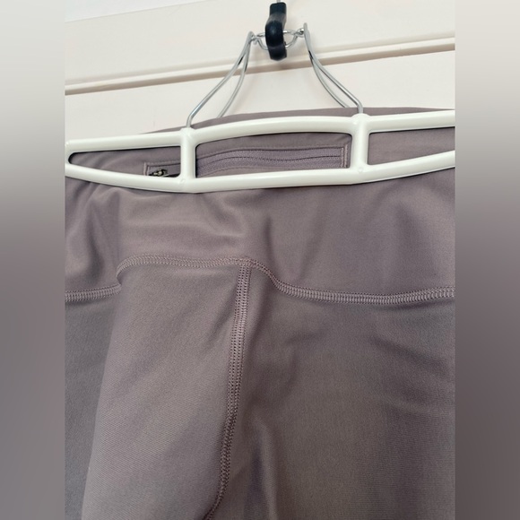 Lululemon pants - Picture 7 of 7